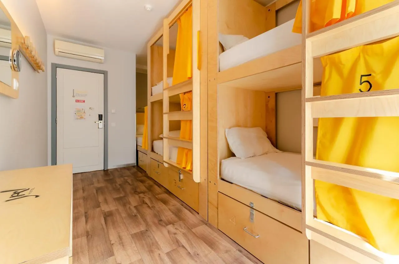 Yes Lisbon Hostel