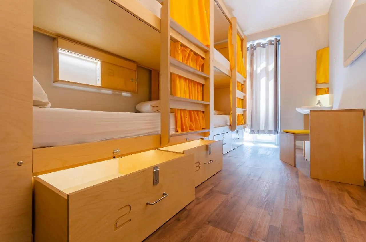 Yes Lisbon Hostel